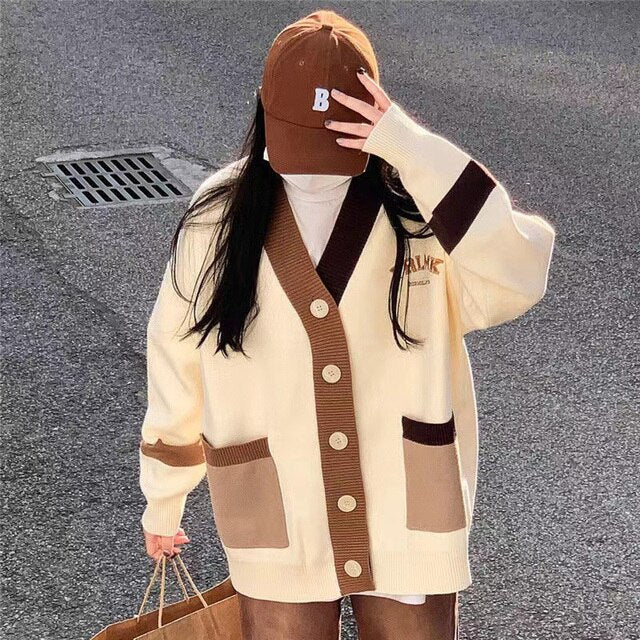 Clara | Bequeme und trendige Oversize-Strickjacke für einen modernen Stil