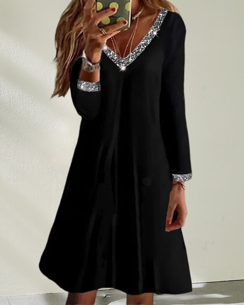 Kurzes schwarzes Abendkleid | Lässige Eleganz mit Pailletten und V-Ausschnitt