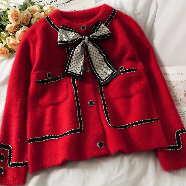 Chloé Noor | Cosy & Styled Short Cardigan für einen eleganten Look