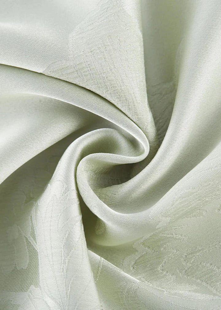 Satinkleid mit Spaghetti-Trägern | Tailliertes Maxikleid mit romantischer Eleganz