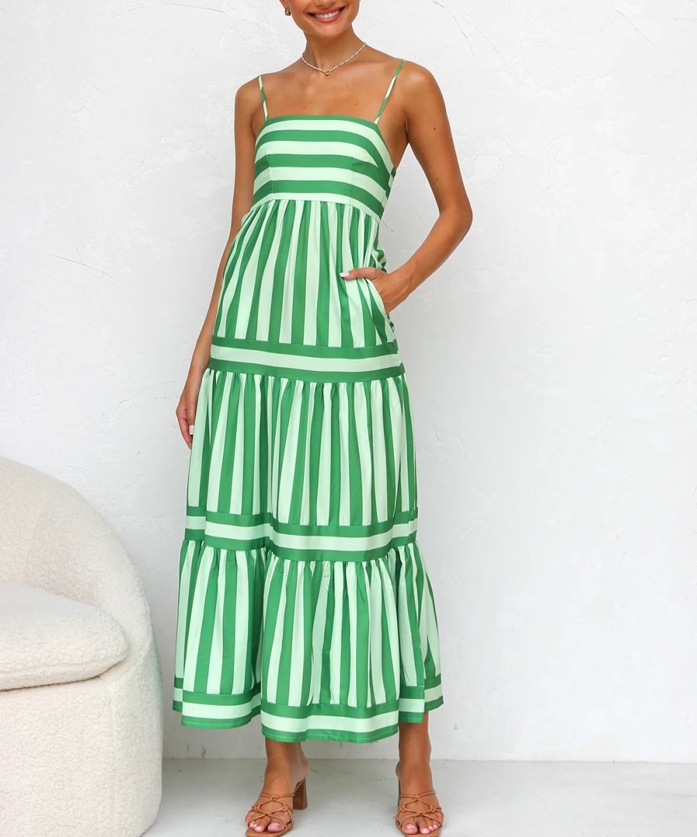 Solene - Gestreifte, gestufte Maxikleid mit angepasstem Oberteil und dünnen Trägern