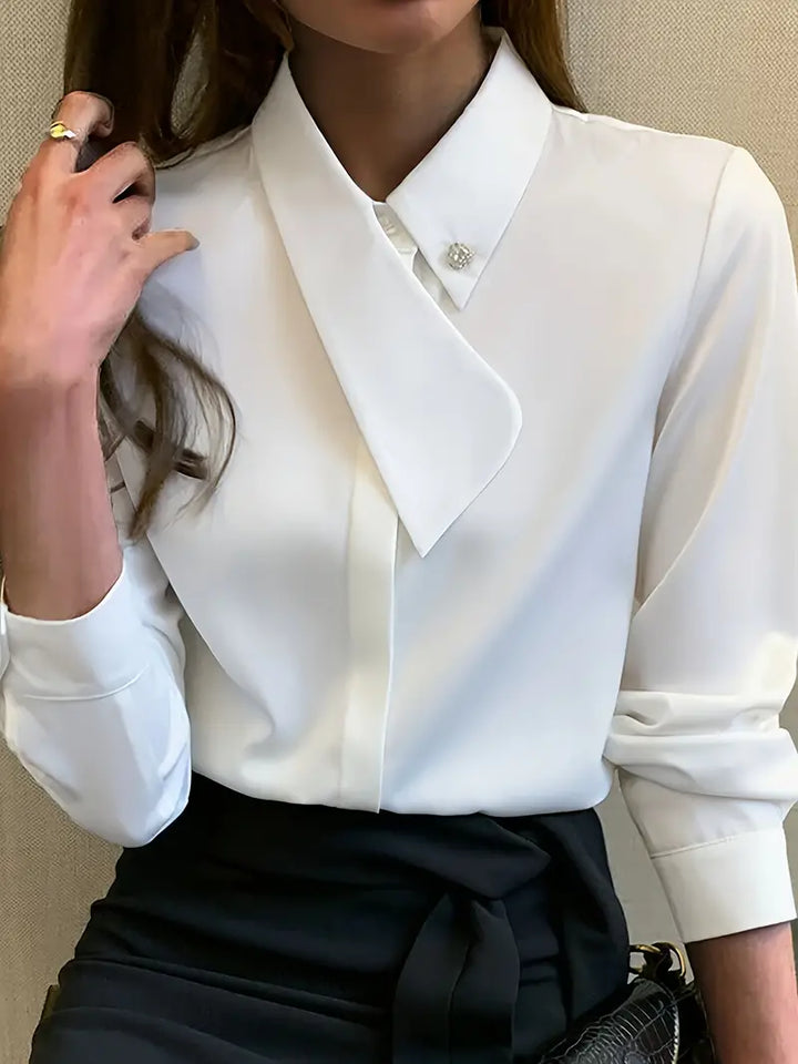 Livia | Elegante Damenbluse mit verdecktem Verschluss - Chic und Komfortabel