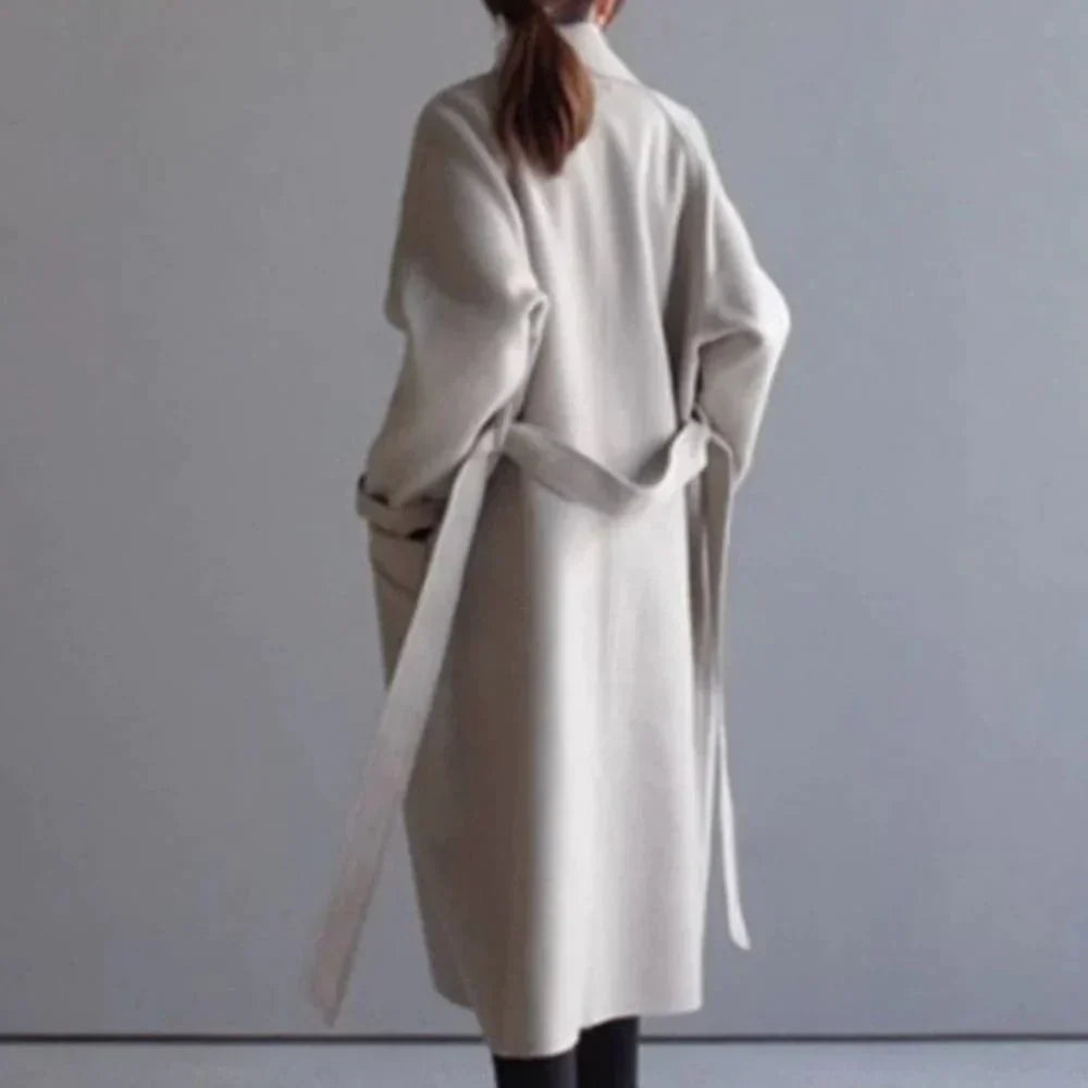 Adele | Beige Trench Coat Elegant & Zeitlos für einen Sophisticated Style