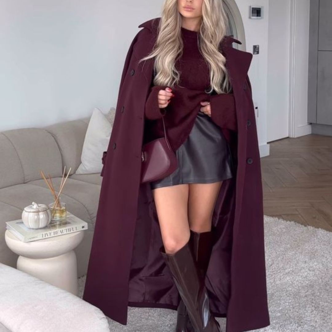 Romelie Wintermantel – Eleganz und Wärme in Stilvollem Burgundy