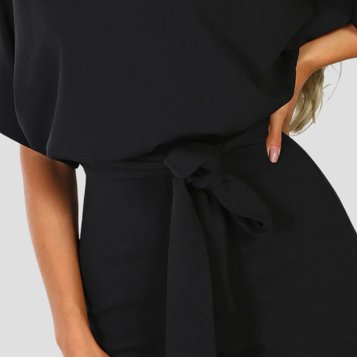 Beline | Eleganter Jumpsuit mit Gürtel | Fliessende Silhouette & Lässiger Look