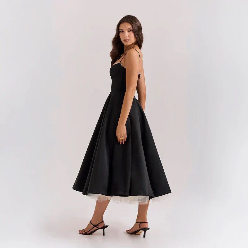 Enchanted Dress Damenkleid | Eleganter Schnitt Weicher Stoff & Romantischer Stil für besondere Anlässe