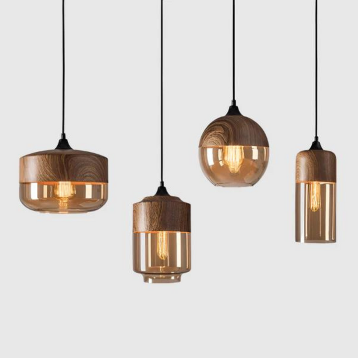 NordLuna Pendelleuchte - Skandinavische Eleganz aus Holz und gefärbtem Glas