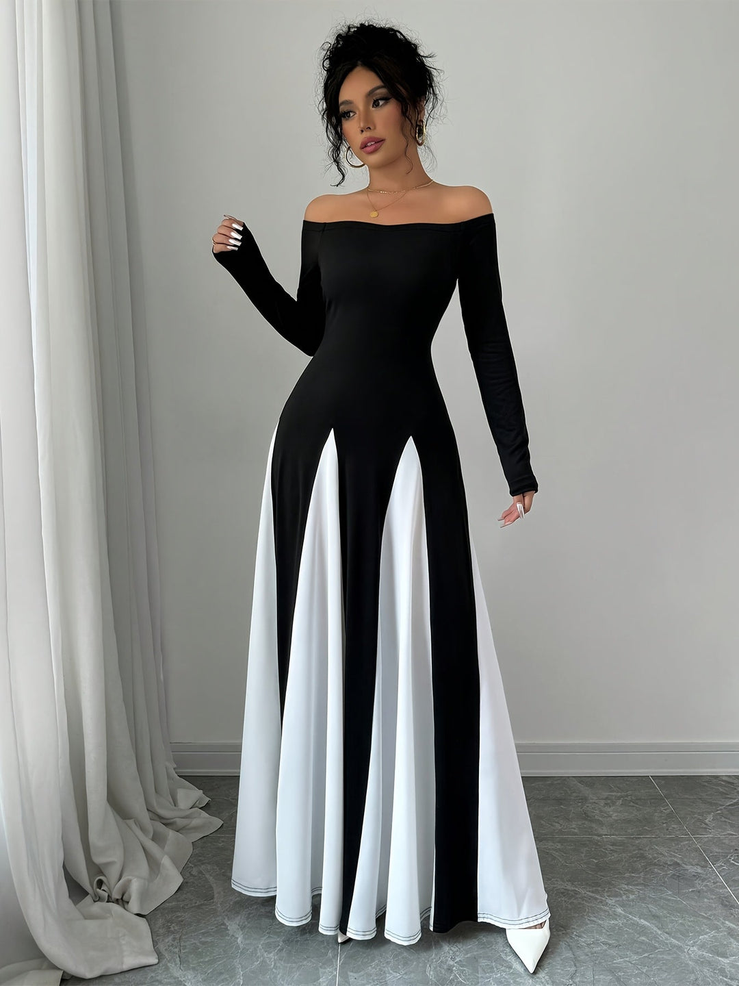 Melodia Frauenkleid mit freien Schultern | Langarm & Atemberaubende Eleganz