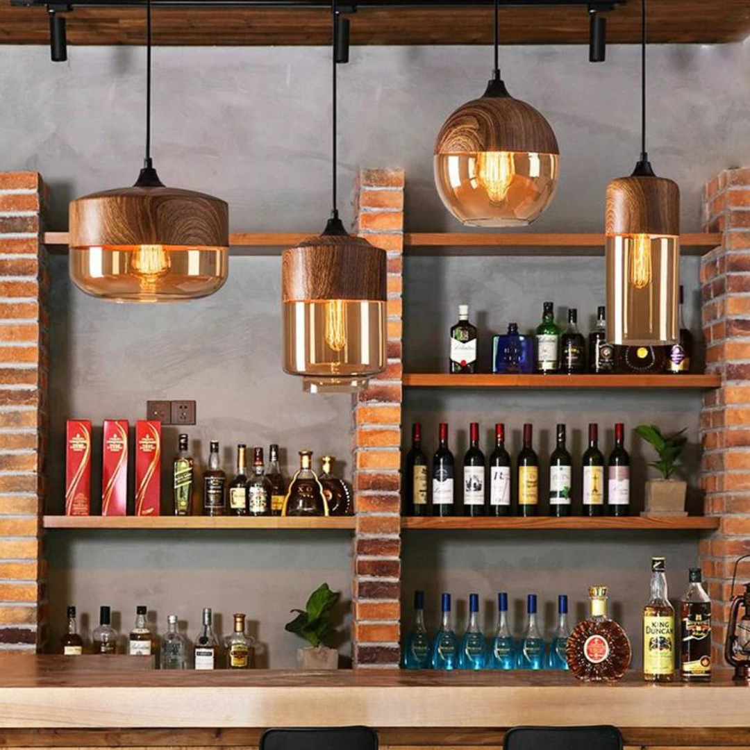 NordLuna Pendelleuchte - Skandinavische Eleganz aus Holz und gefärbtem Glas