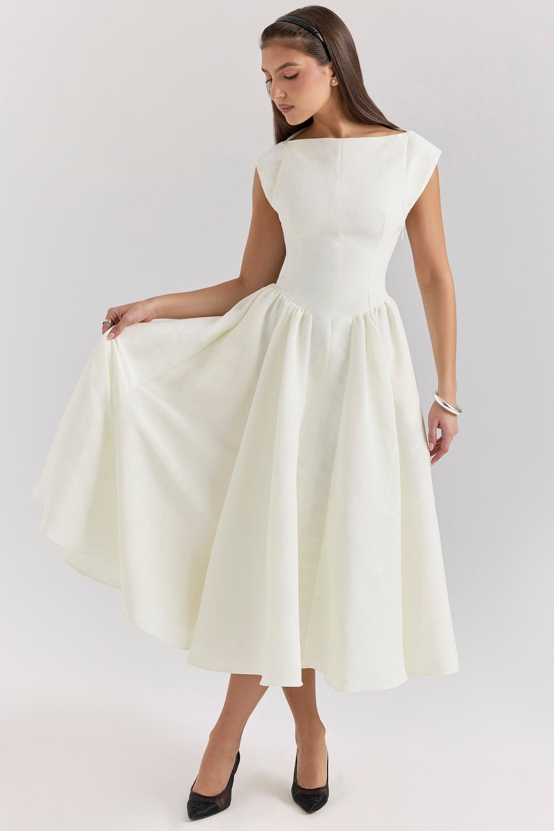 Victoria Elegantes Kleid für Frauen | Zeitloses Design mit schmeichelnder Passform und bequemem Stoff