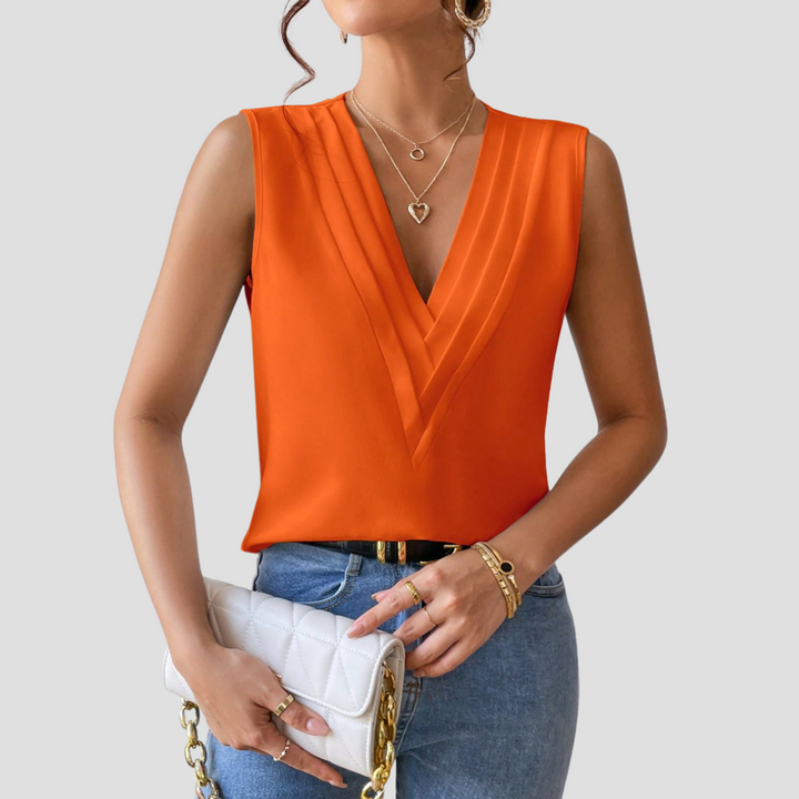 Cléa | Ärmellose Bluse mit Plissee-Ausschnitt | Sommerliche Eleganz & schlanke Silhouette