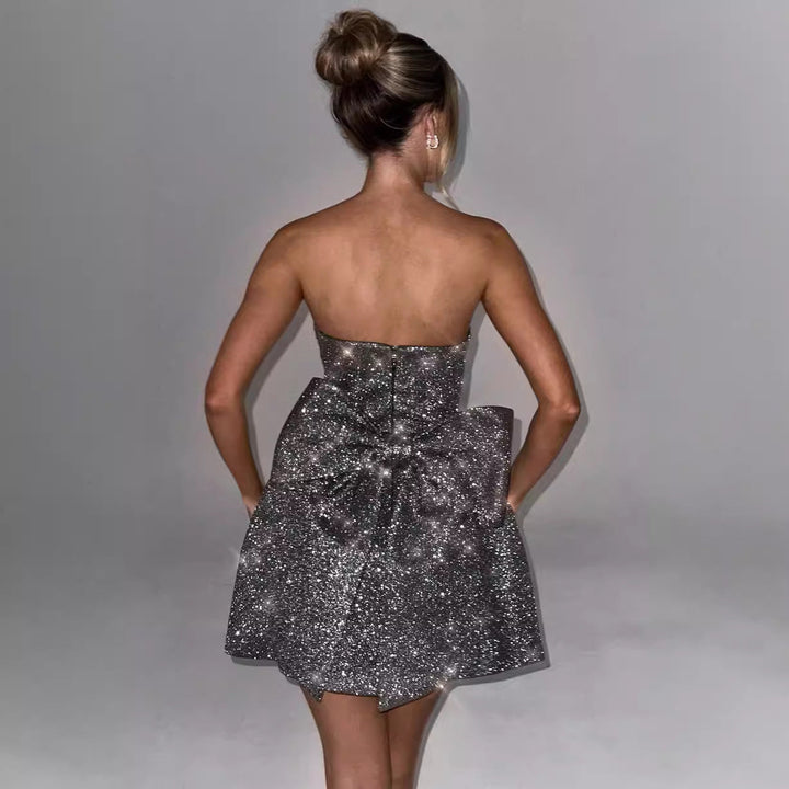 Lila Abendkleid für Damen | Fliederfarbenes Minikleid mit Korsettschnürung & großer Rückenschleife