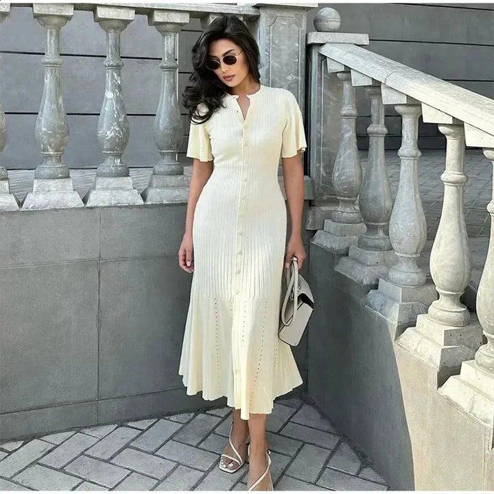 Midikleid mit Knopfleiste | Eleganter Schnitt und bequemer Sitz für Alltag und Party