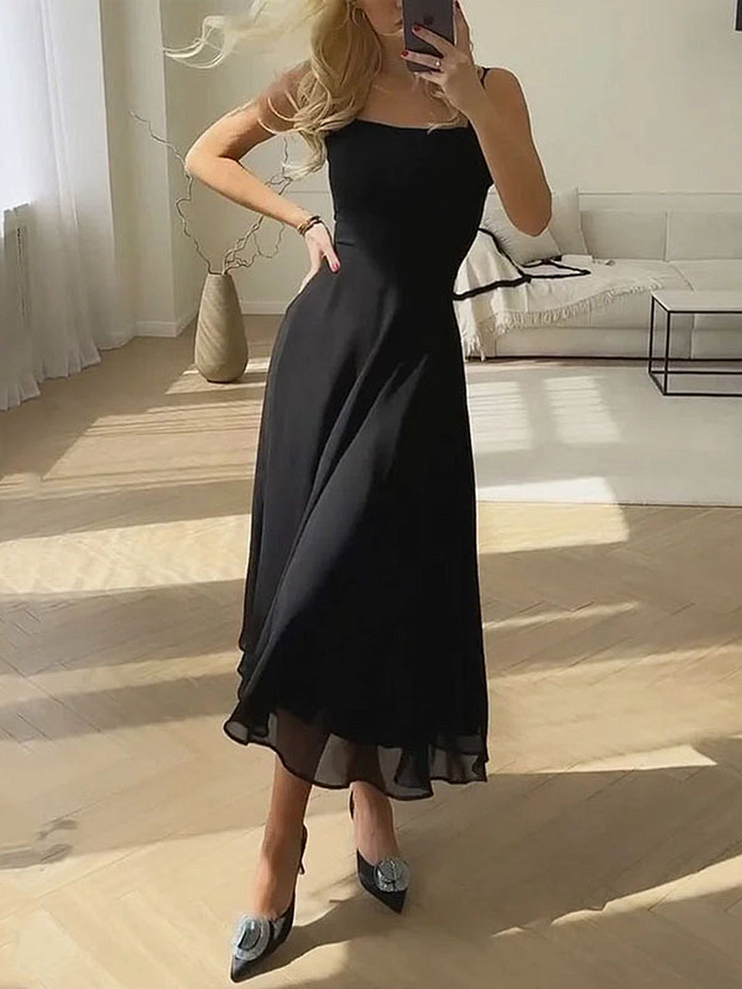 Midikleid mit quadratischem Ausschnitt | Elegante Passform & leichter, fließender Chiffon