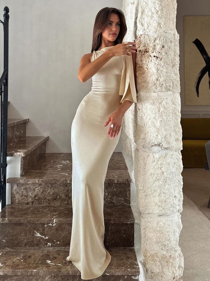 Maxikleid für die Abendgarderobe | Eleganter Schnitt mit Schulterschleife und glänzendem Finish