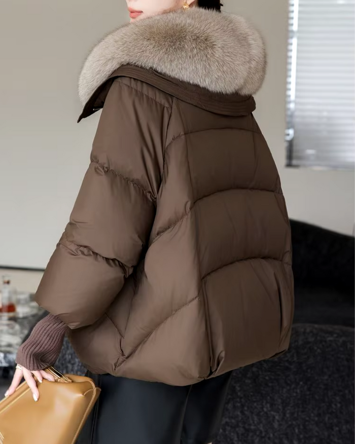 Glamouröse Damen-Pufferjacke mit Pelzkragen