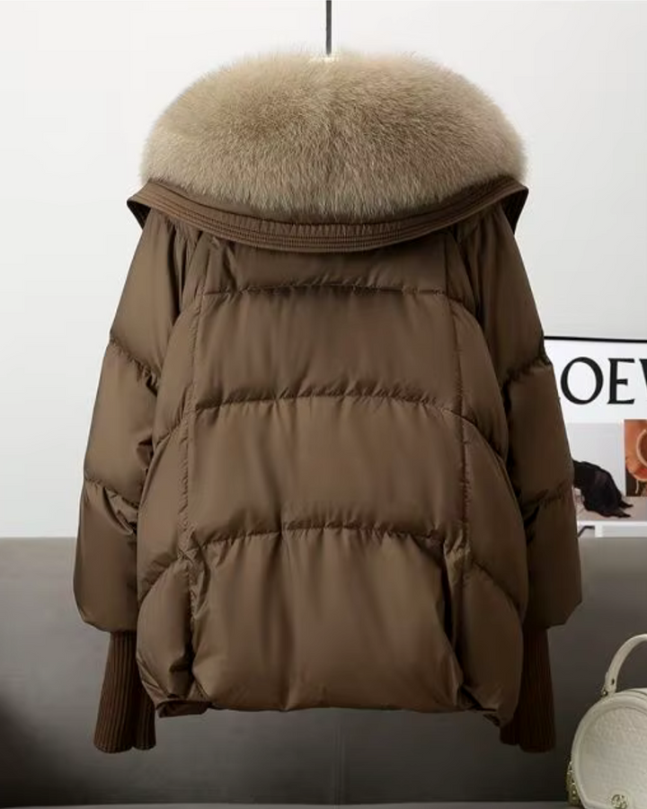 Glamouröse Damen-Pufferjacke mit Pelzkragen