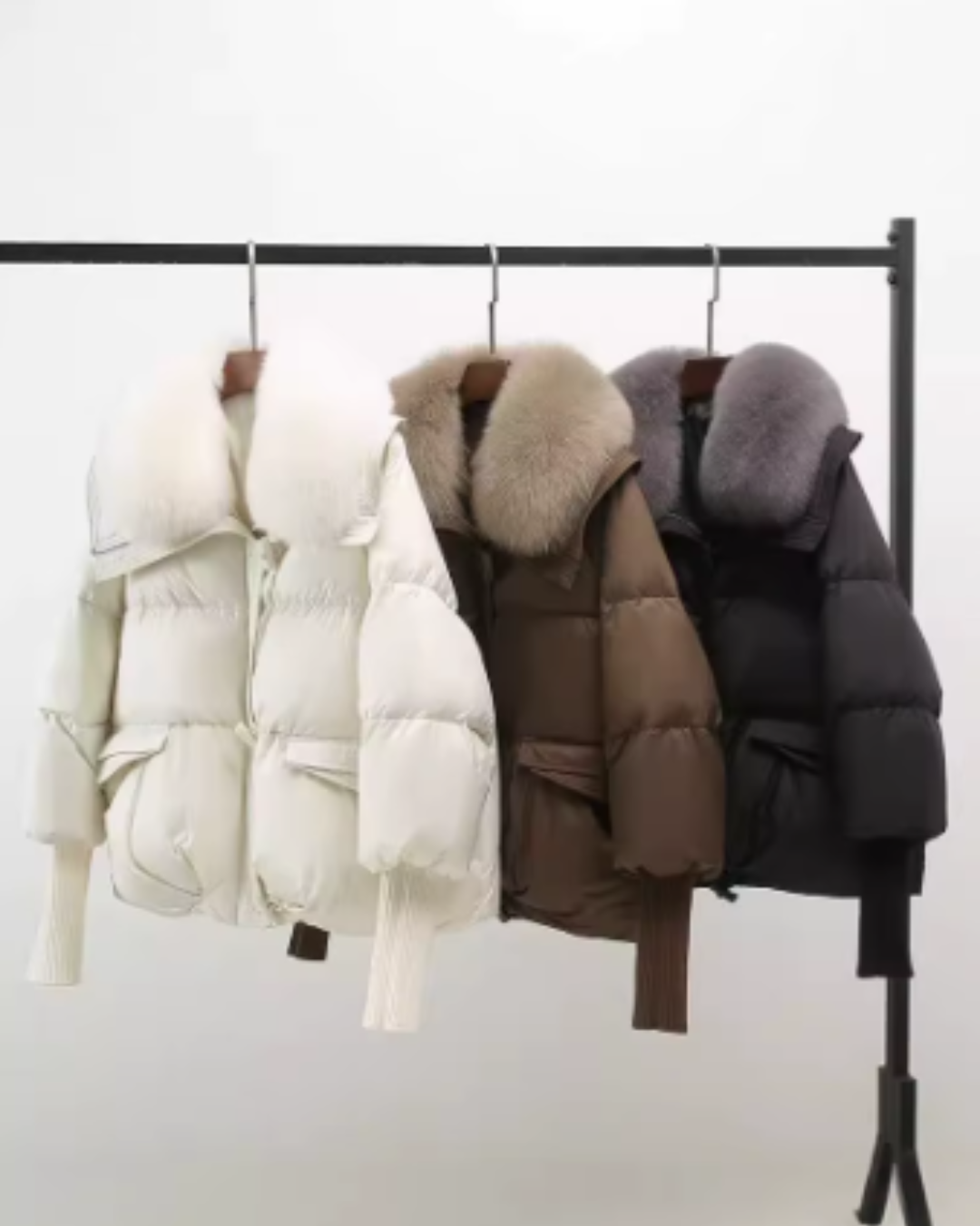 Glamouröse Damen-Pufferjacke mit Pelzkragen