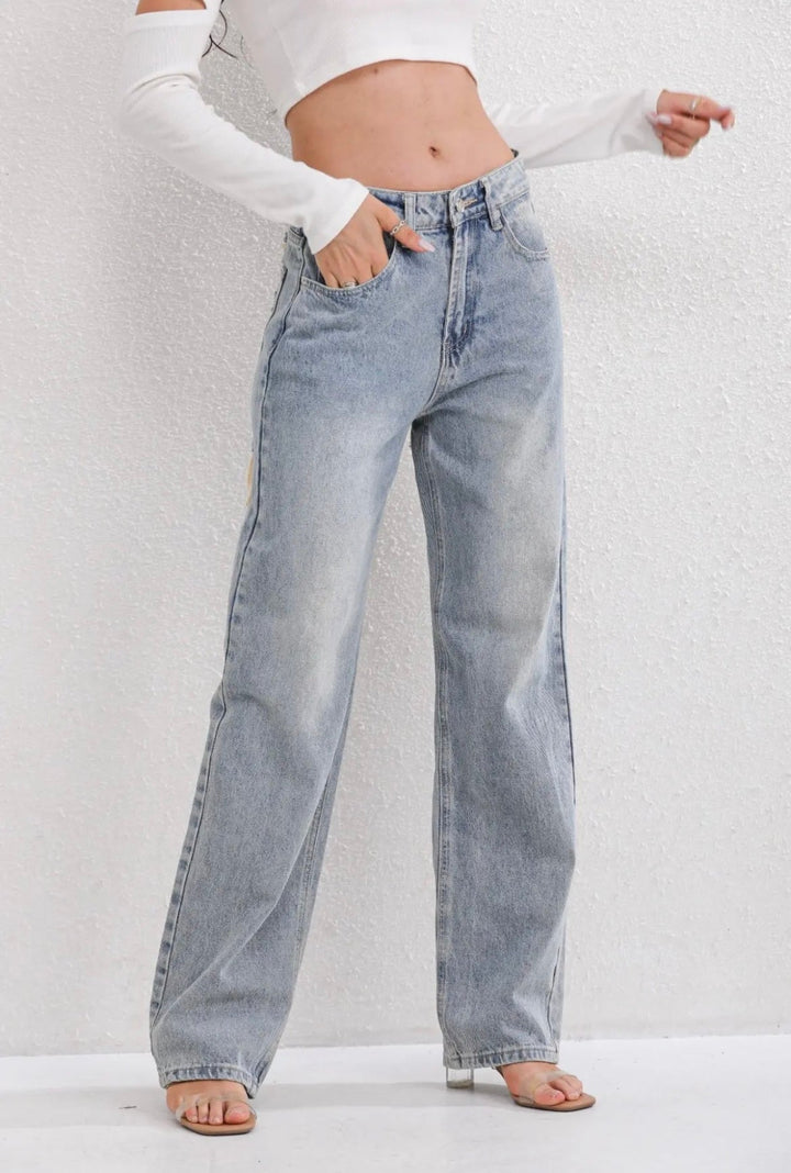 Becky Straight Leg Jeans | High-Waist mit Ripped Details