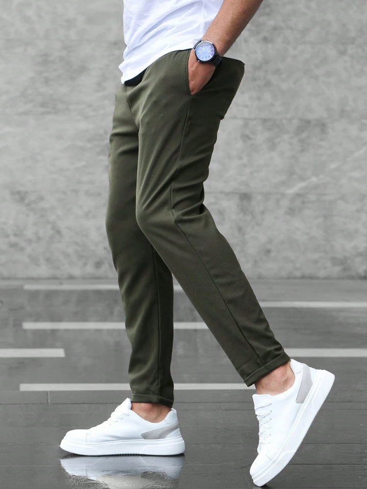 Aaron Slim Fit Chino Hose für Männer | Lässige Eleganz & Komfort