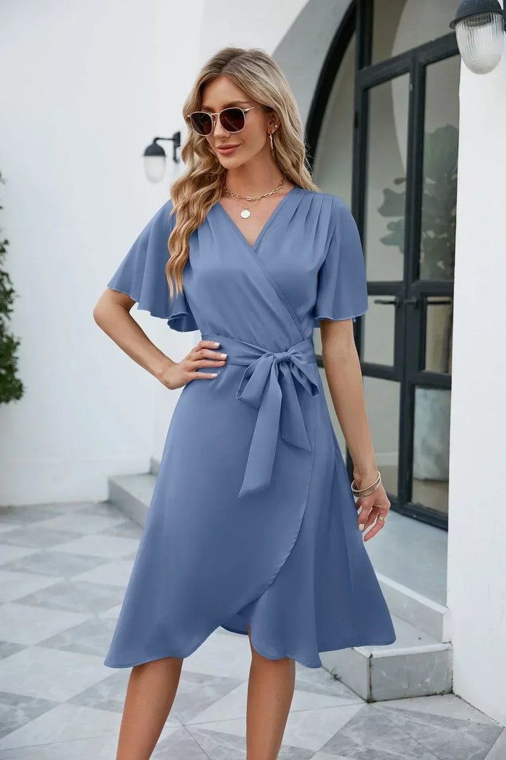 Noé Wickelkleid | Eleganter V-Ausschnitt & Schleifendetail für legere & formelle Anlässe