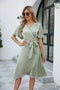 Noé Wickelkleid | Eleganter V-Ausschnitt & Schleifendetail für legere & formelle Anlässe