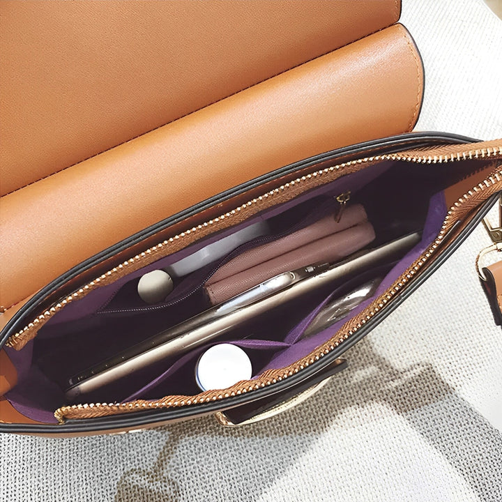 Bolso elegante | Look bicolor | Hebilla llamativa