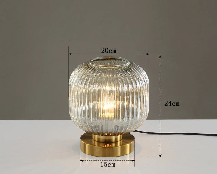 Nordisches Design Tischlampe aus Glas - Moderne LED Eleganz