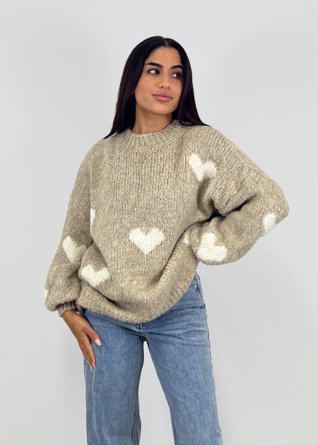 Pullover mit Herzchen