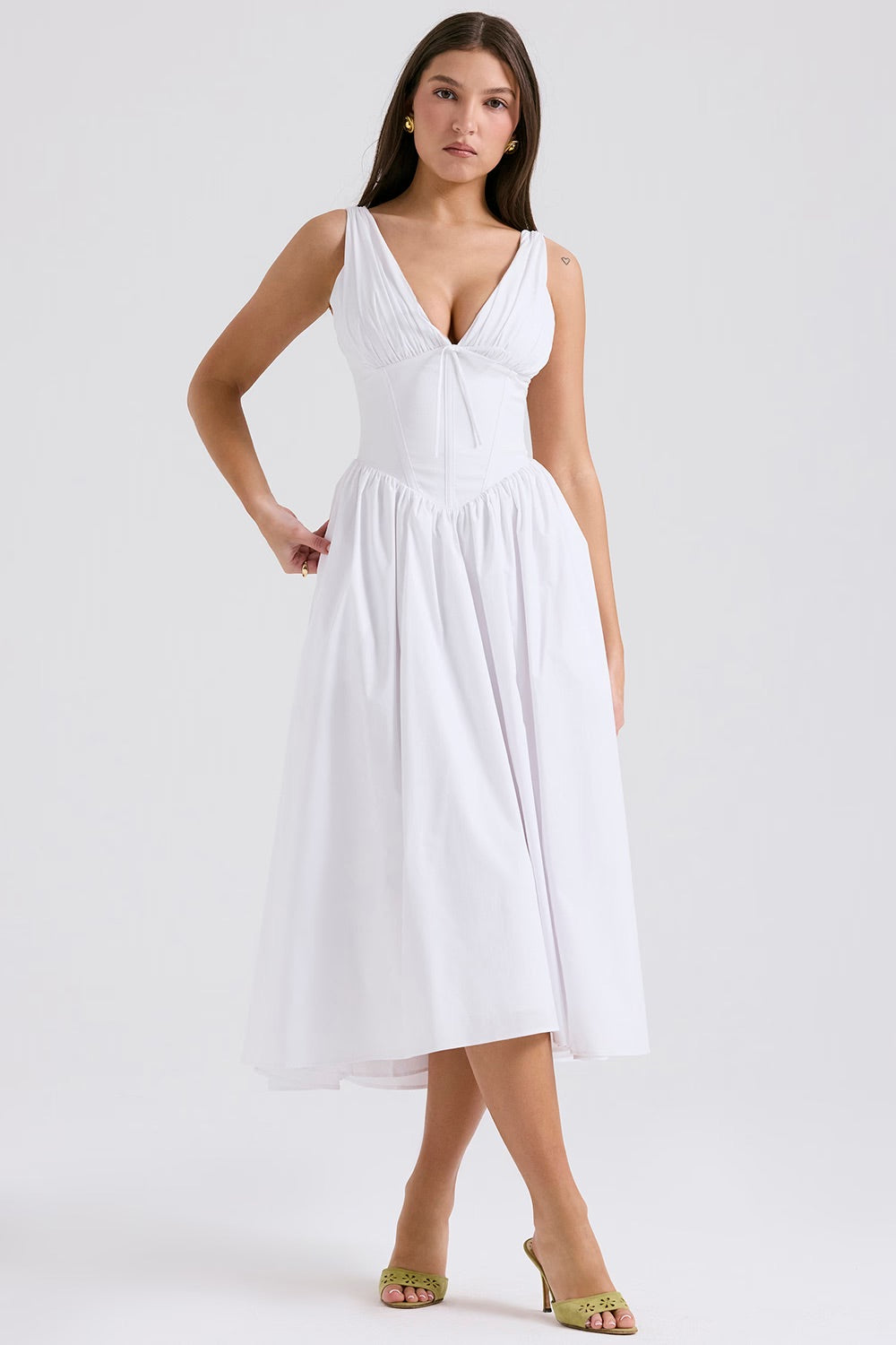 Schlagkleid | Romantischer Korsett-Effekt & Midi-Länge für elegante Sommerlooks