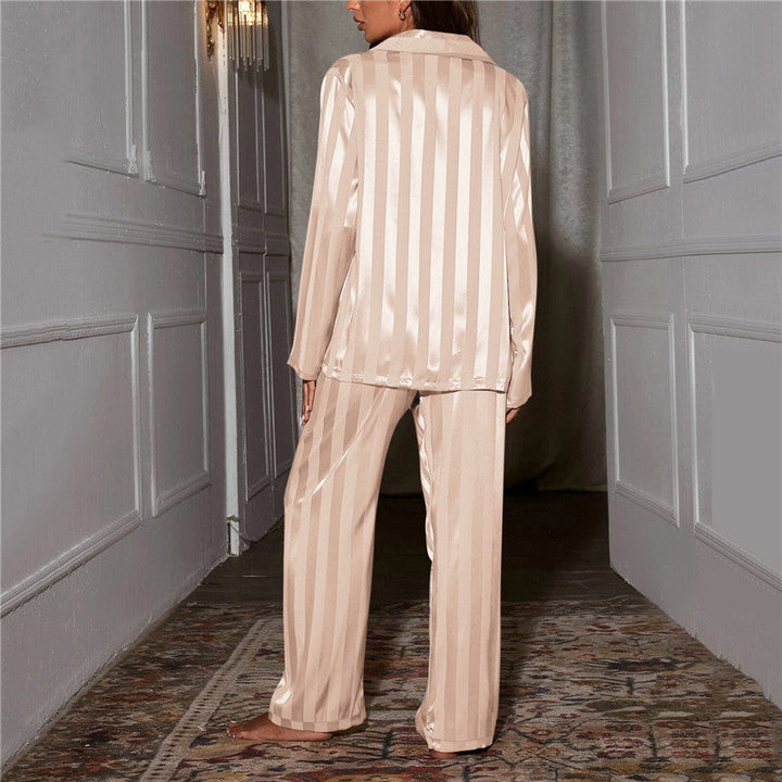 Isaline Luxuriöser langärmeliger Satin Pyjama für Frauen | Eleganz und Komfort in der Nacht