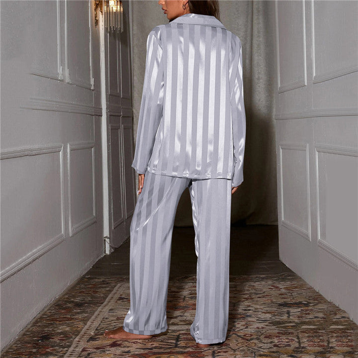 Isaline Luxuriöser langärmeliger Satin Pyjama für Frauen | Eleganz und Komfort in der Nacht