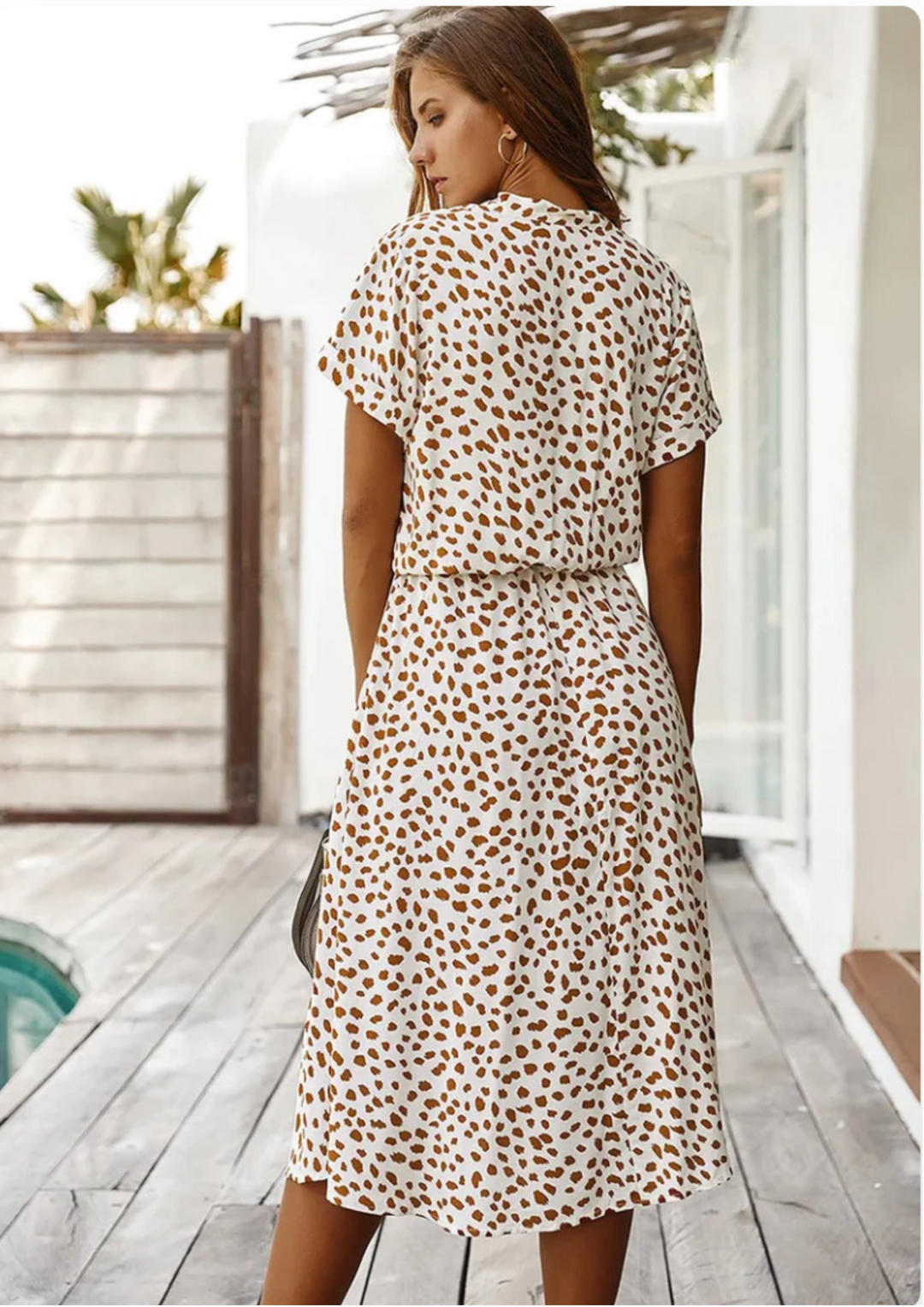 Vintage Outfit Ladies | Retro Kleid mit femininem Schnitt | Zeitloses Design für jeden Anlass