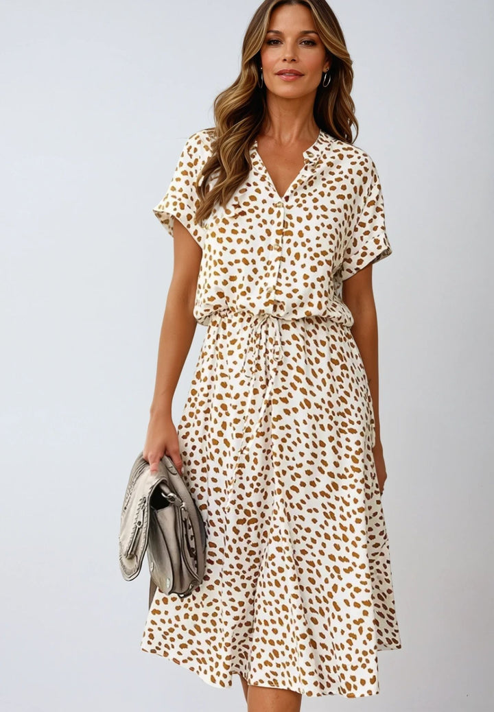 Vintage Outfit Ladies | Retro Kleid mit femininem Schnitt | Zeitloses Design für jeden Anlass