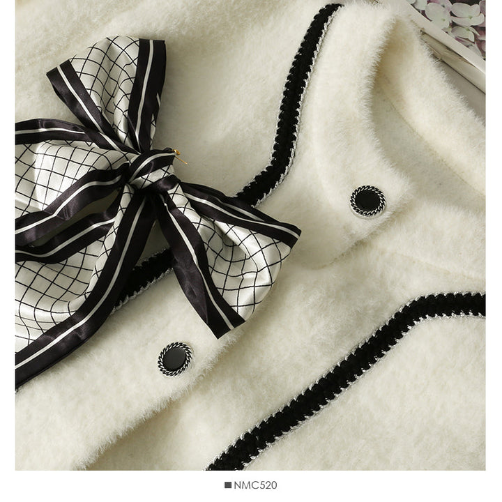 Chloé Noor | Cosy & Styled Short Cardigan für einen eleganten Look