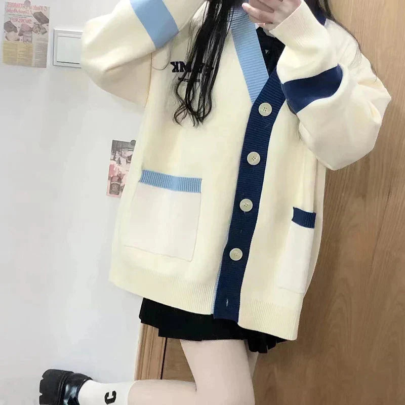 Clara | Bequeme und trendige Oversize-Strickjacke für einen modernen Stil