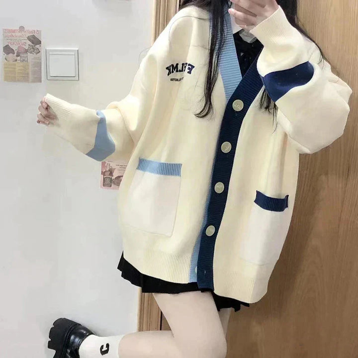 Clara | Bequeme und trendige Oversize-Strickjacke für einen modernen Stil