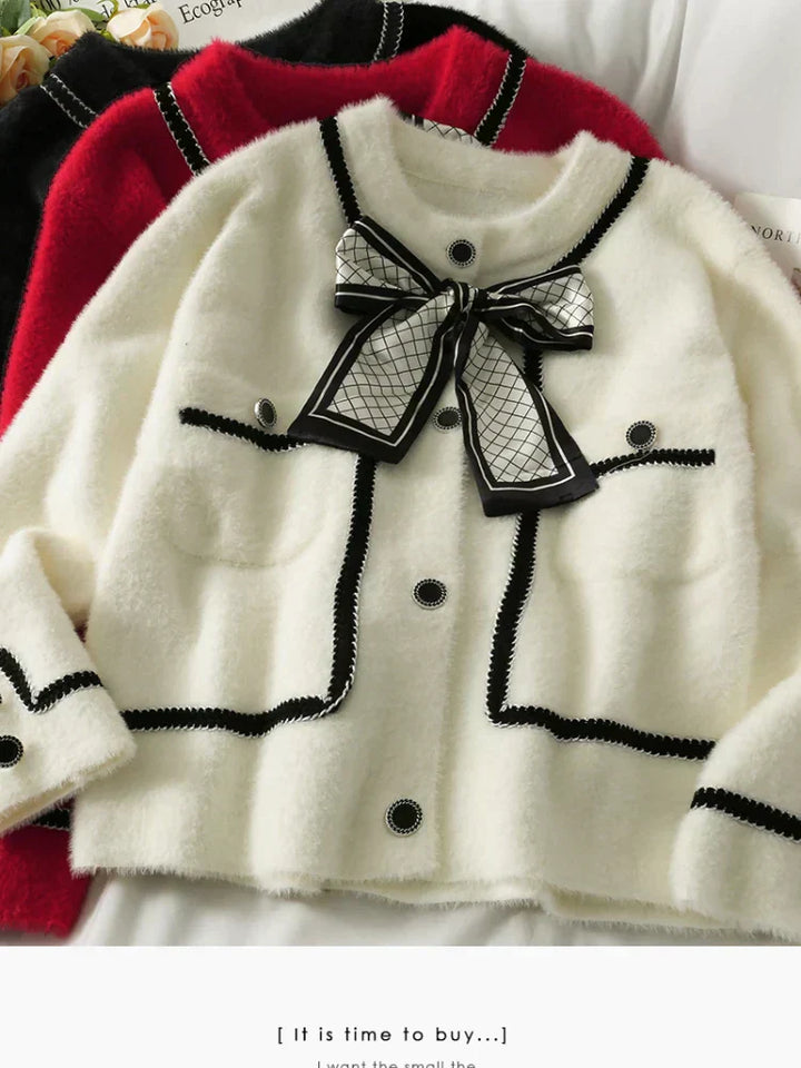 Chloé Noor | Cosy & Styled Short Cardigan für einen eleganten Look