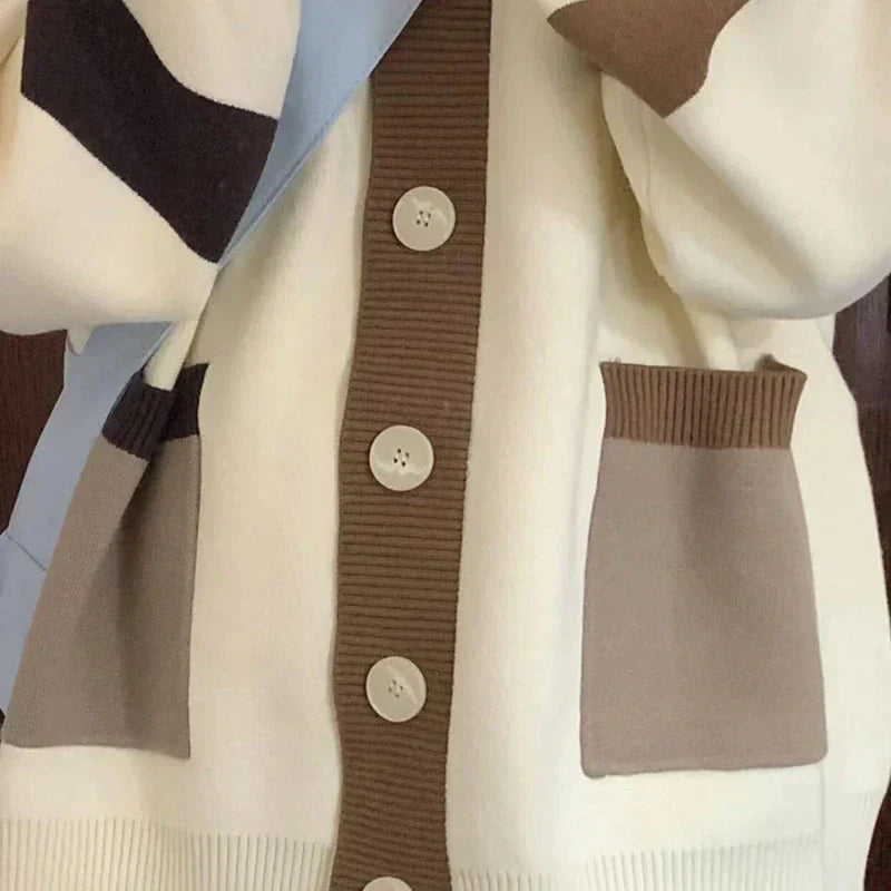 Clara | Bequeme und trendige Oversize-Strickjacke für einen modernen Stil