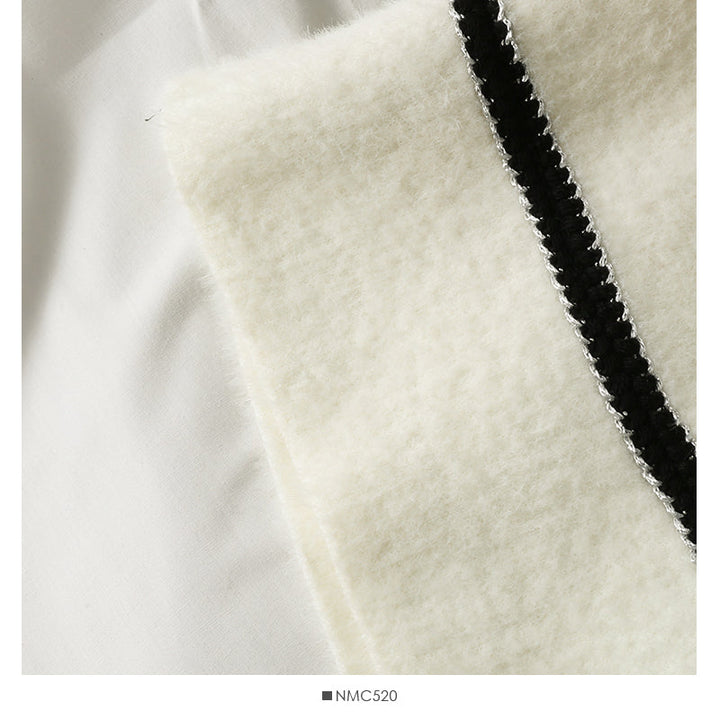 Chloé Noor | Cosy & Styled Short Cardigan für einen eleganten Look