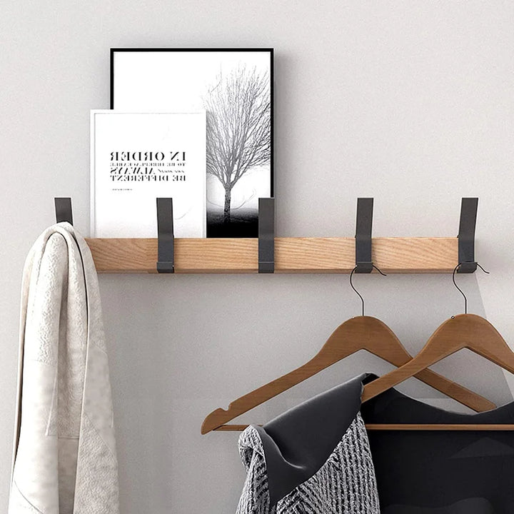 Skandinavische Wandgarderobe mit Doppelhaken | Hevea-Holz & Aluminium