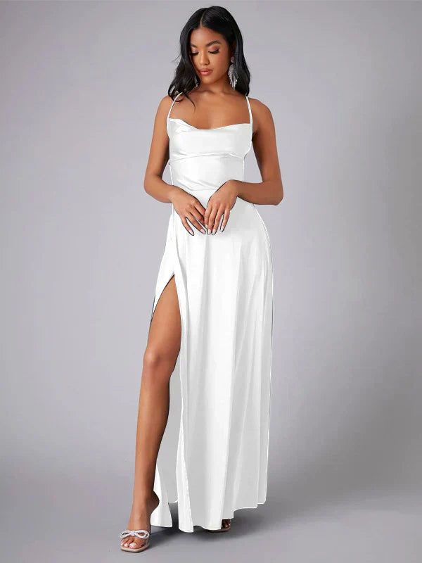 Alvaree | Satin Abendkleid mit hohem Schlitz und offenem Rücken