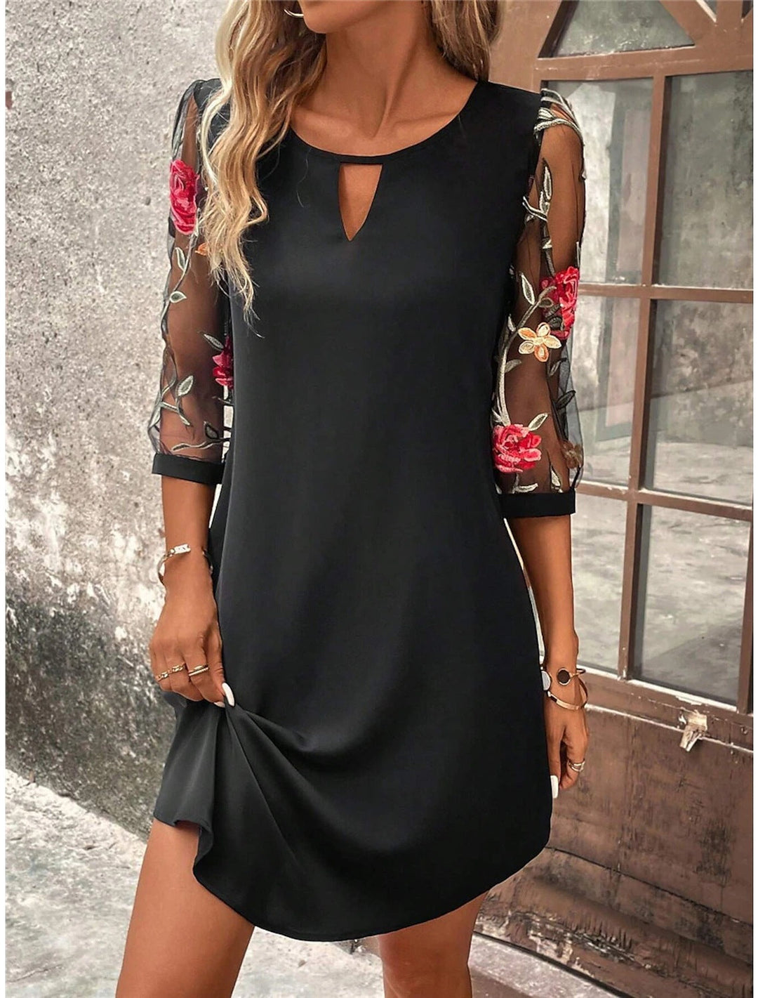 Sharina | Elegantes und zeitloses Kleid für einen raffinierten Charme