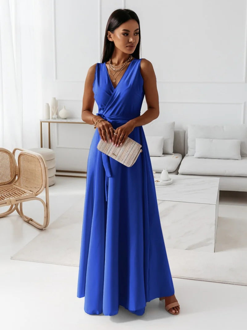 Annabelle | Einfarbiges langes Kleid mit V-Ausschnitt | Zeitlose Eleganz für jeden Anlass