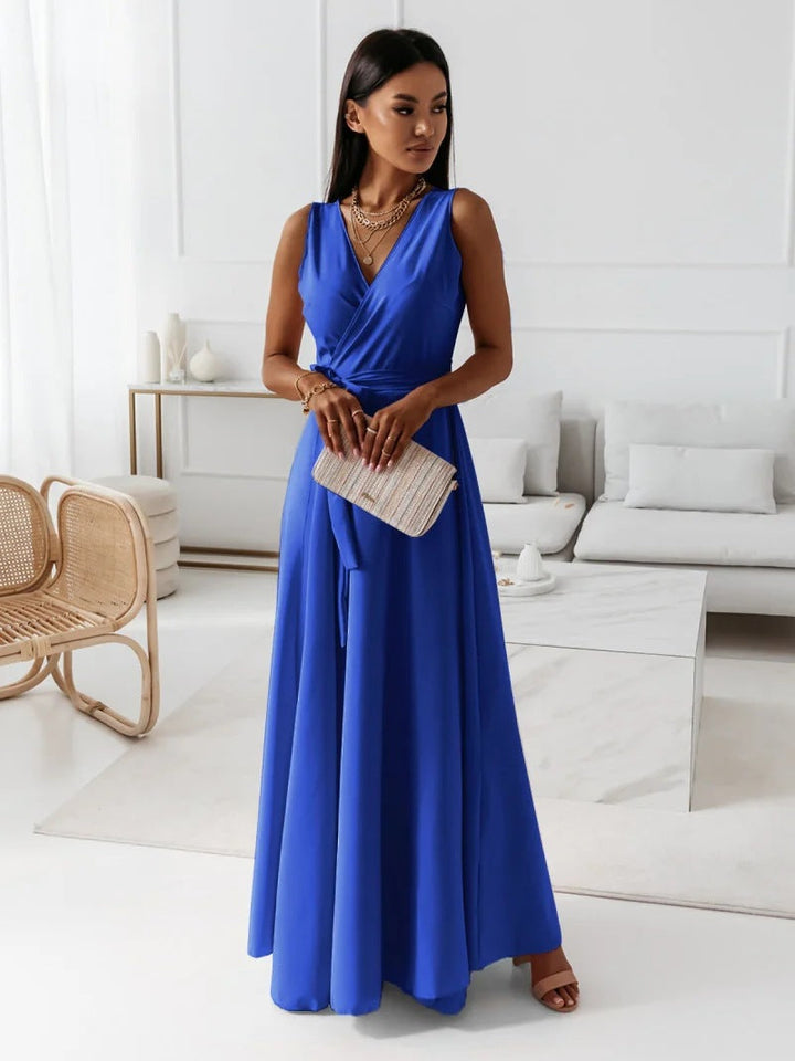 Annabelle | Einfarbiges langes Kleid mit V-Ausschnitt | Zeitlose Eleganz für jeden Anlass
