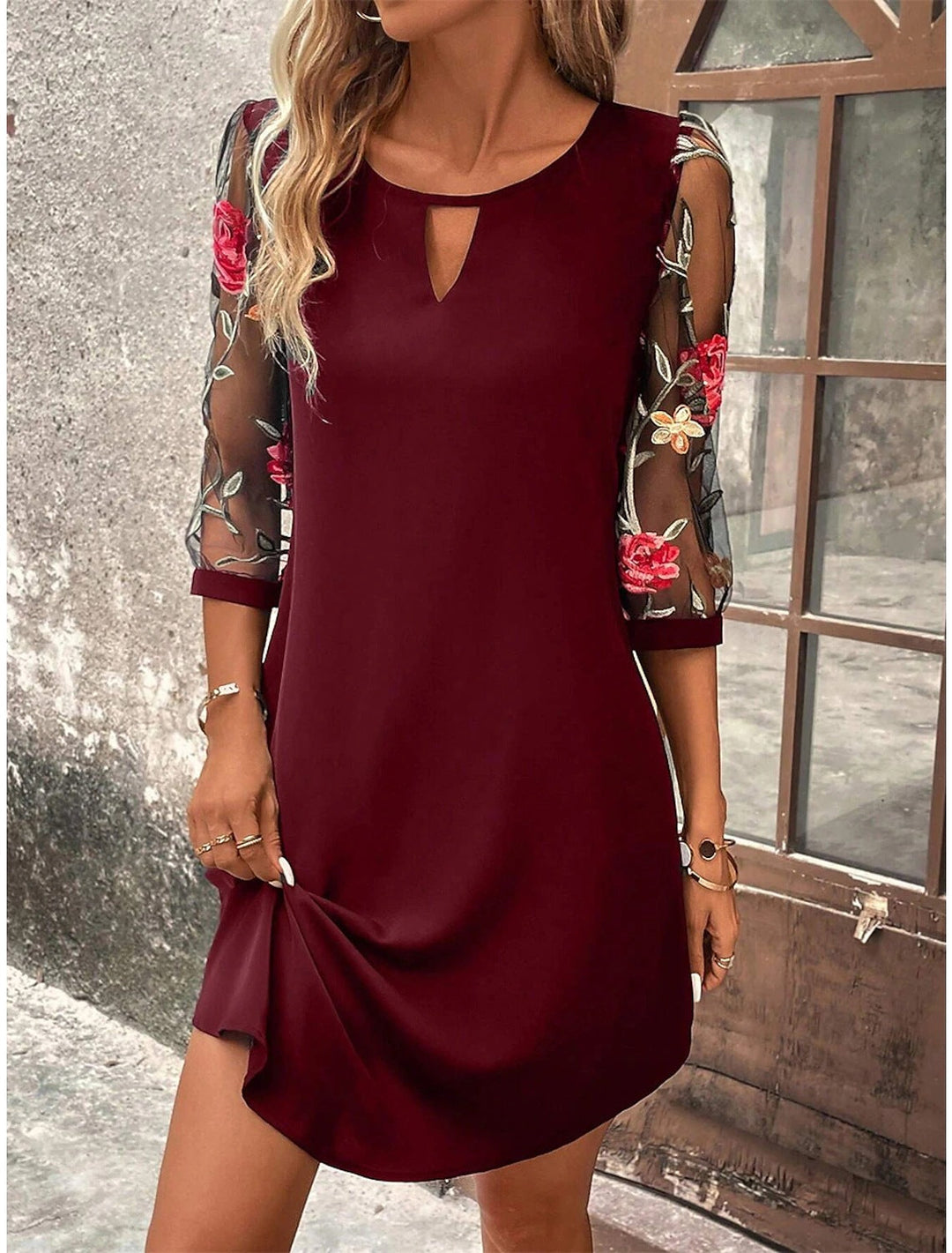 Sharina | Elegantes und zeitloses Kleid für einen raffinierten Charme