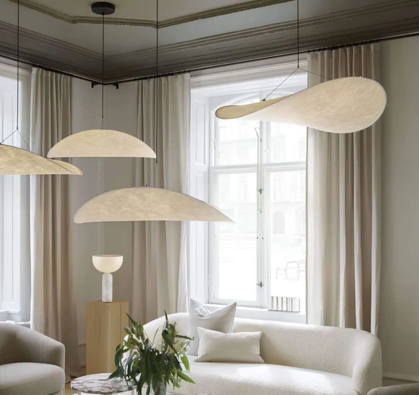 SoieLumière - Handgefertigte Deckenleuchte aus Seide | Elegante und Einzigartige Beleuchtung