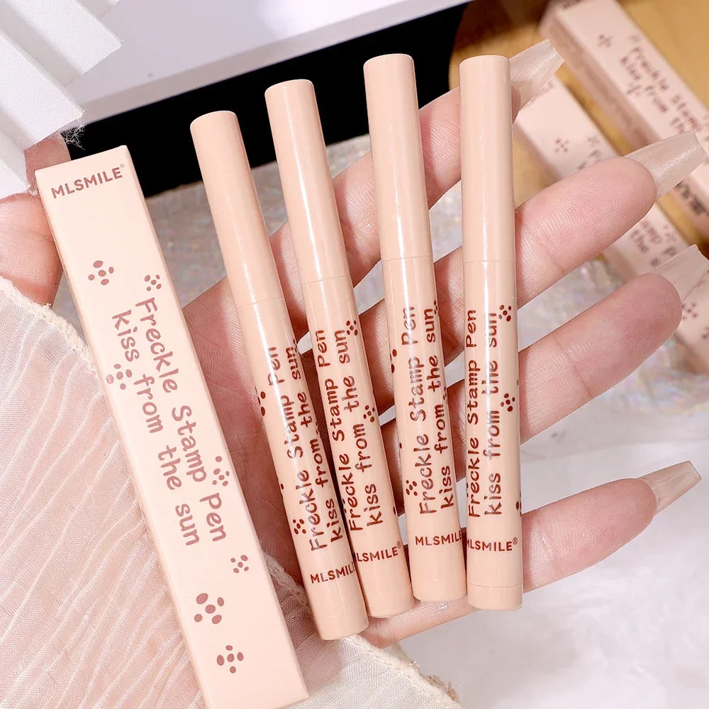 Lápiz de maquillaje con efecto pecas natural | Resistente al agua y de larga duración 