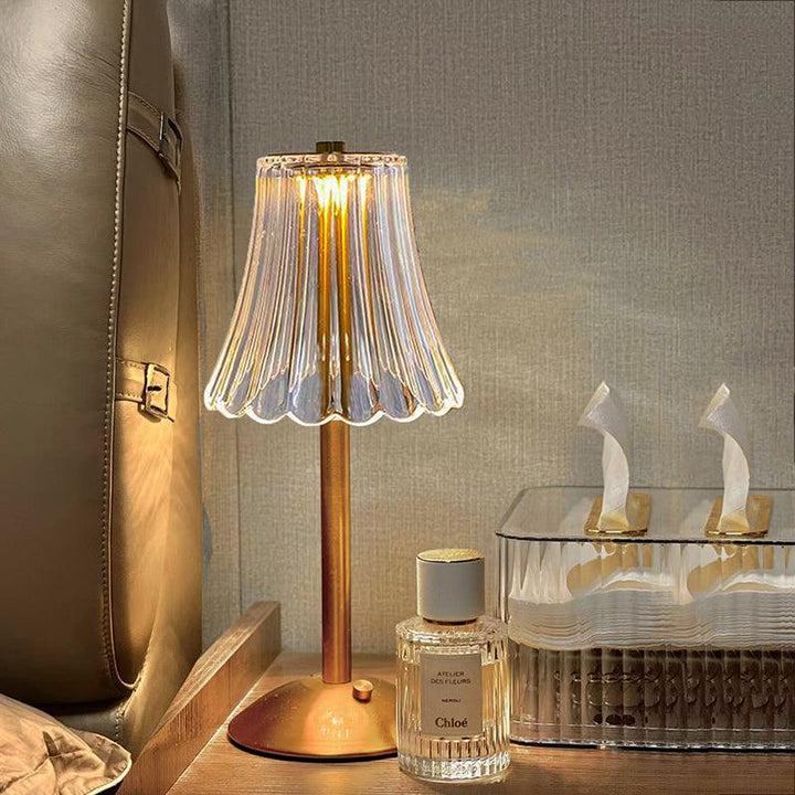 RadiantGlow | Kabellose Tischlampe