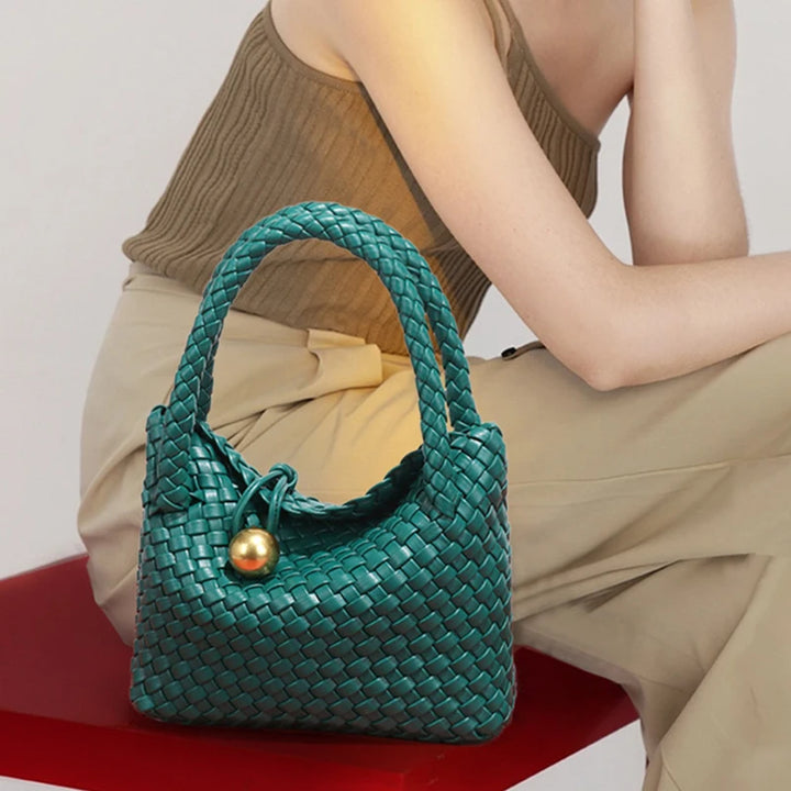 Schultertasche Geflochten | Kleine Crossbody Hobo Bag aus veganem Leder